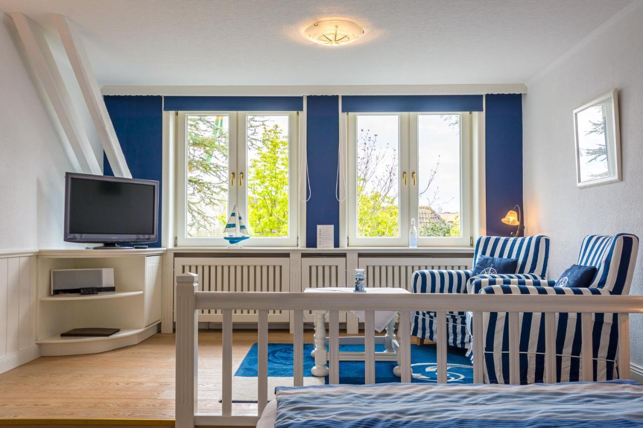 Inselhotel Arfsten Wyk auf Foehr Luaran gambar