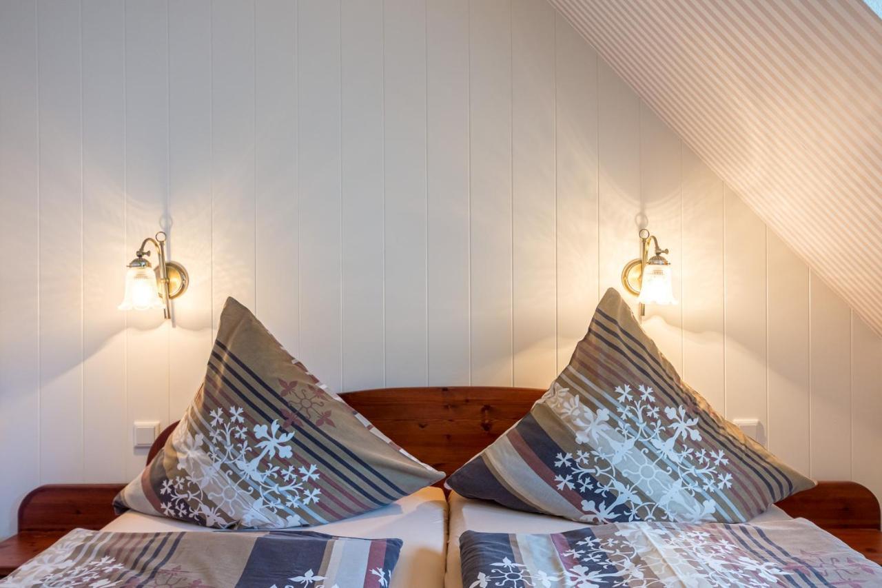 Inselhotel Arfsten Wyk auf Foehr Luaran gambar