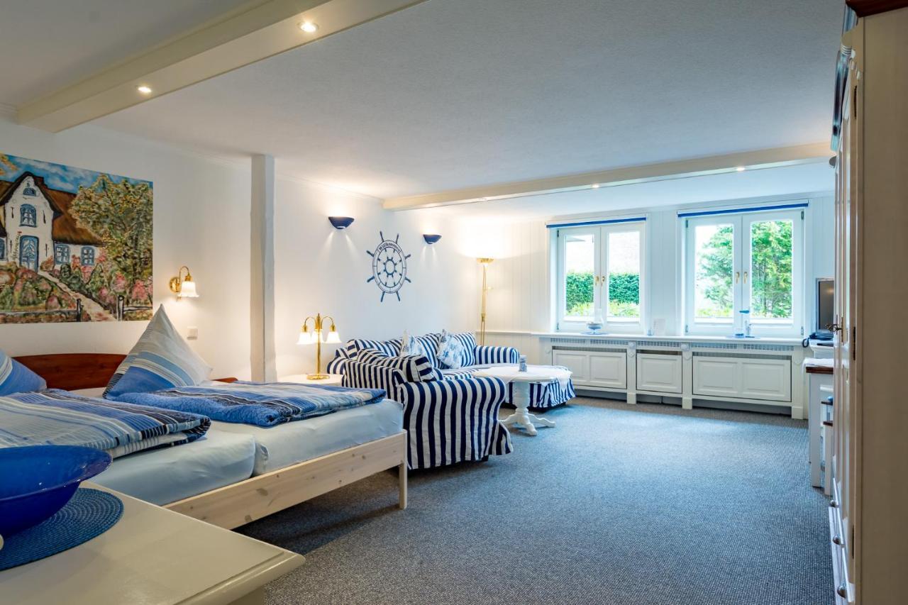 Inselhotel Arfsten Wyk auf Foehr Luaran gambar