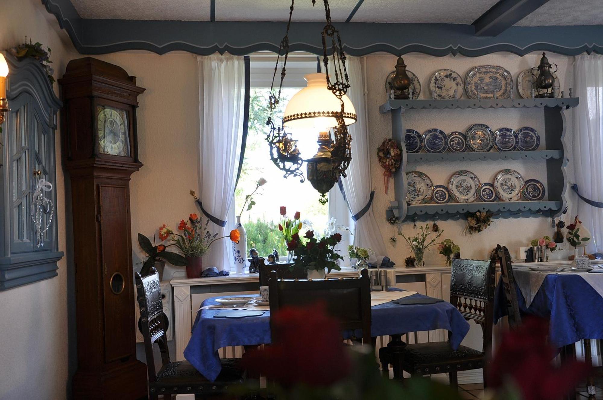 Inselhotel Arfsten Wyk auf Foehr Luaran gambar